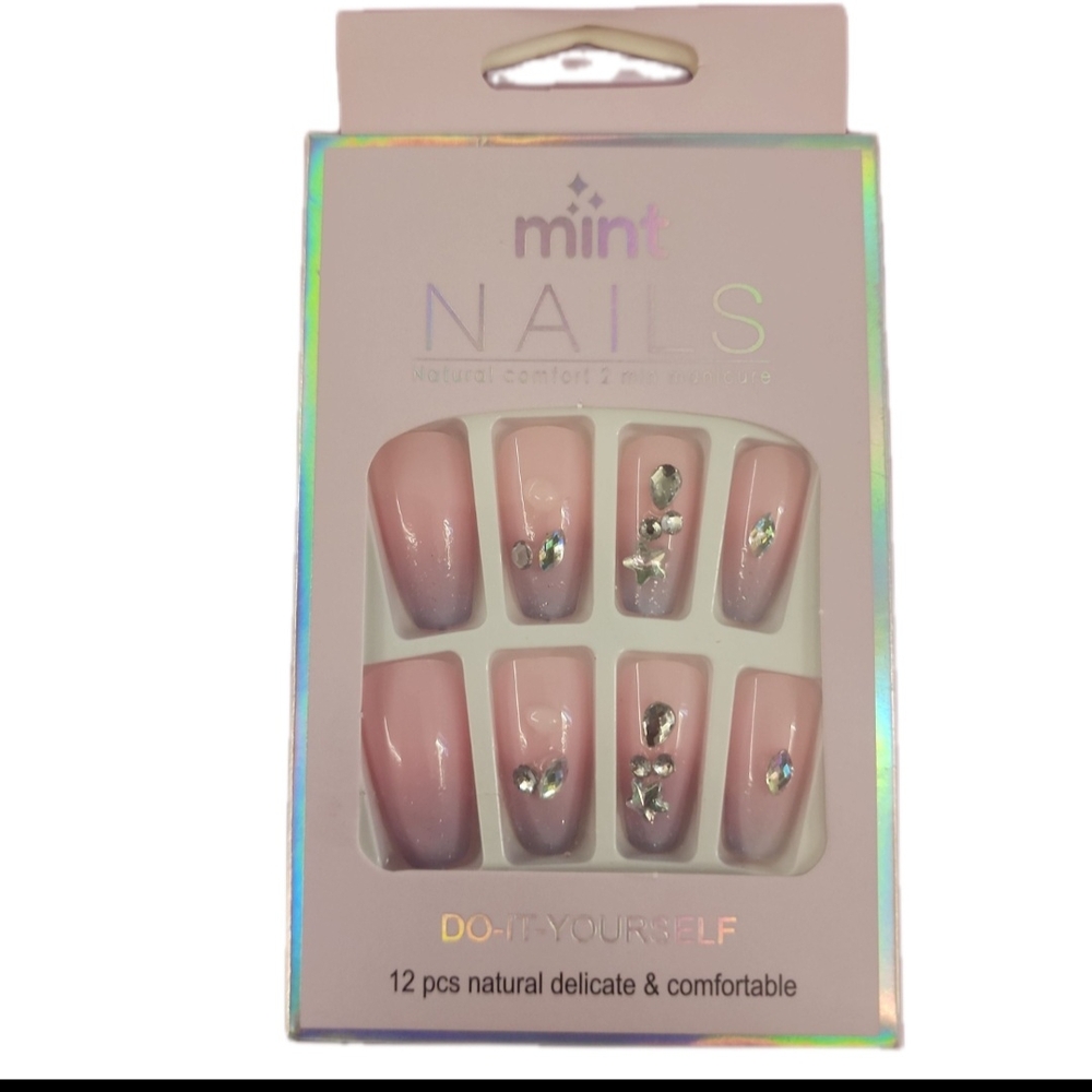 Mint Pink Press-On Nails with Rhinestones
